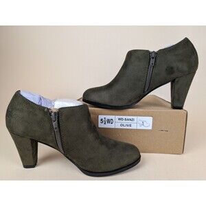 Journee Collection Sanzi Bootie Women 5.5 Wide Olive Green Ankle Boots Shoes NWB